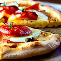 0-c54b64a2-78c0-4c6c-9e75-a62355ee62cd-200x200 image représentant les pizzas perso à pizza motors 974